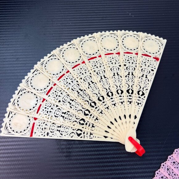 Vintage Pink & Ivory Souvenir Celluloid Plastic Lace Folding Hand Fans SET OF 2 - Picture 10 of 12
